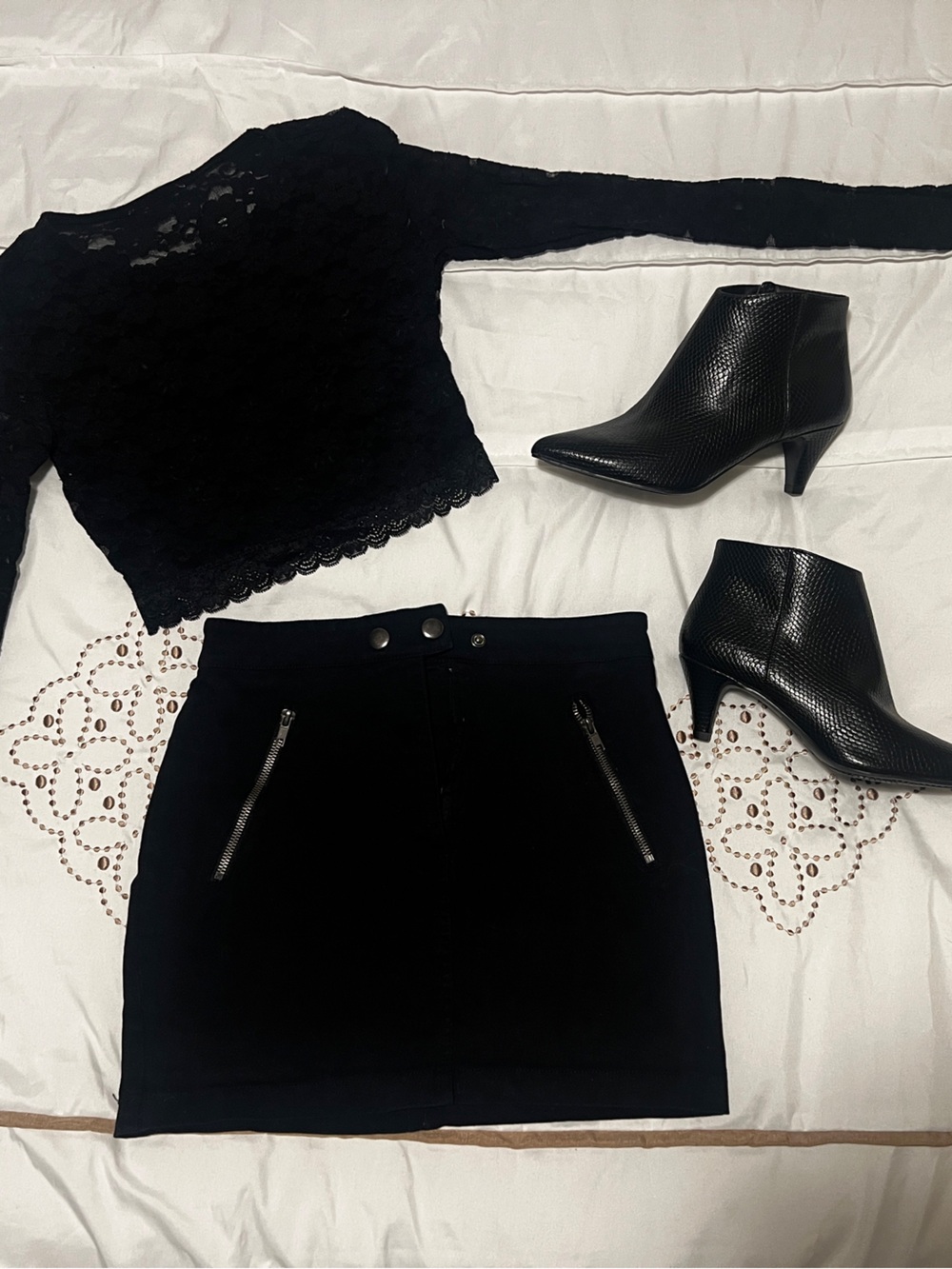 Black Lace Long-Sleeve Crop Top and Mini Skirt Set - Women's Skirt Outfit